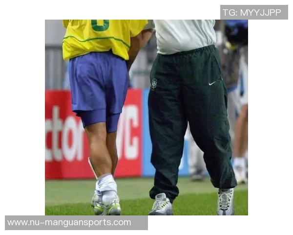 中国足球球星风采展示从巅峰到挑战青春与荣耀交织的运动之路 中国足球球星风采展示从巅峰到挑战青春与荣耀交织的运动之路